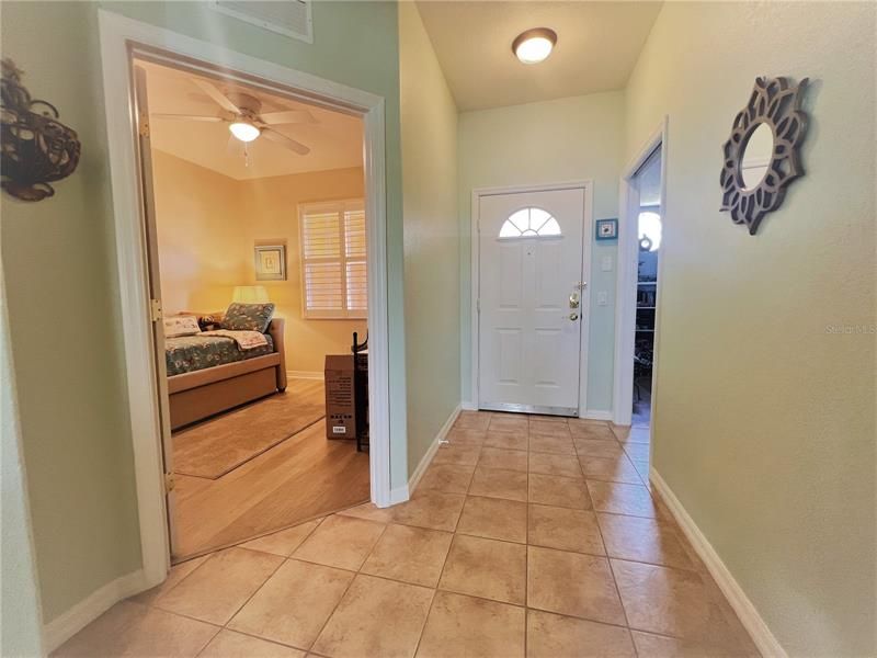 Recently Sold: $420,000 (3 beds, 2 baths, 1524 Square Feet)