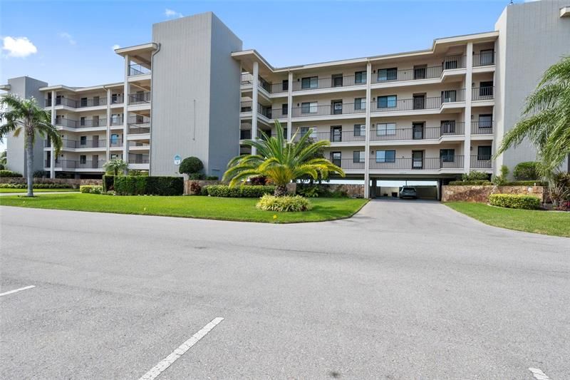 Recently Sold: $365,000 (2 beds, 2 baths, 1025 Square Feet)