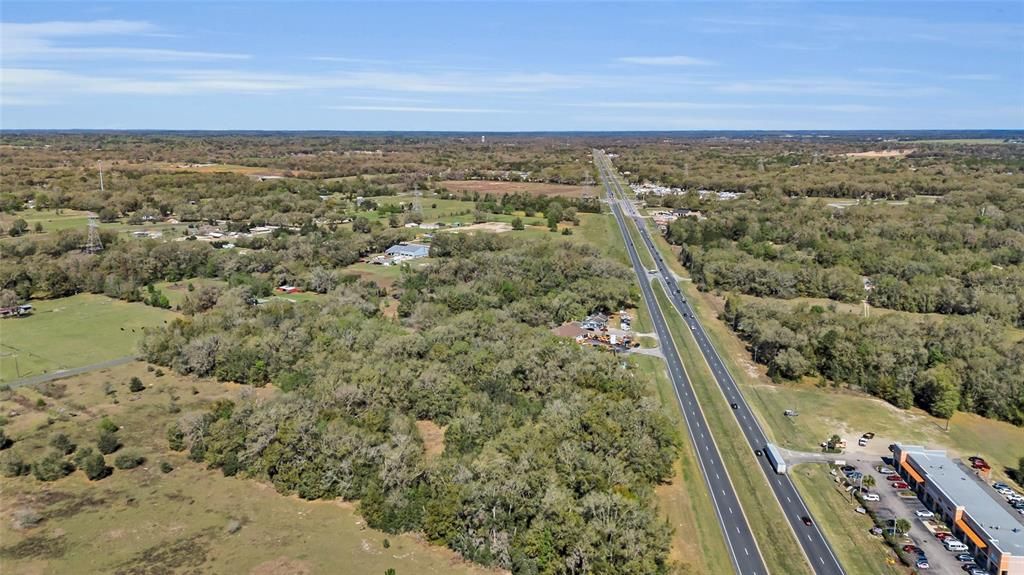 En Venta: $2,500,000 (10.06 acres)