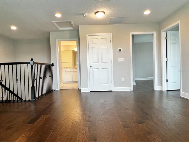 Recently Rented: $3,850 (4 beds, 4 baths, 2848 Square Feet)