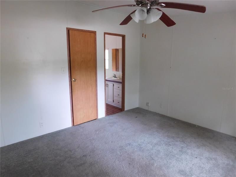 Recently Sold: $84,900 (2 beds, 2 baths, 1120 Square Feet)