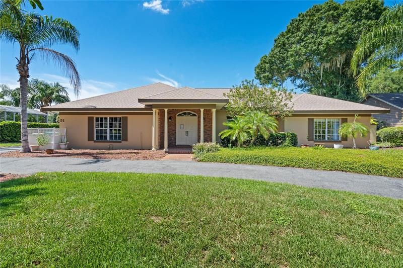 Recently Sold: $520,000 (3 beds, 3 baths, 2405 Square Feet)