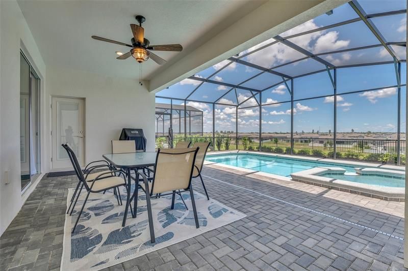 Recently Sold: $750,000 (5 beds, 5 baths, 2591 Square Feet)