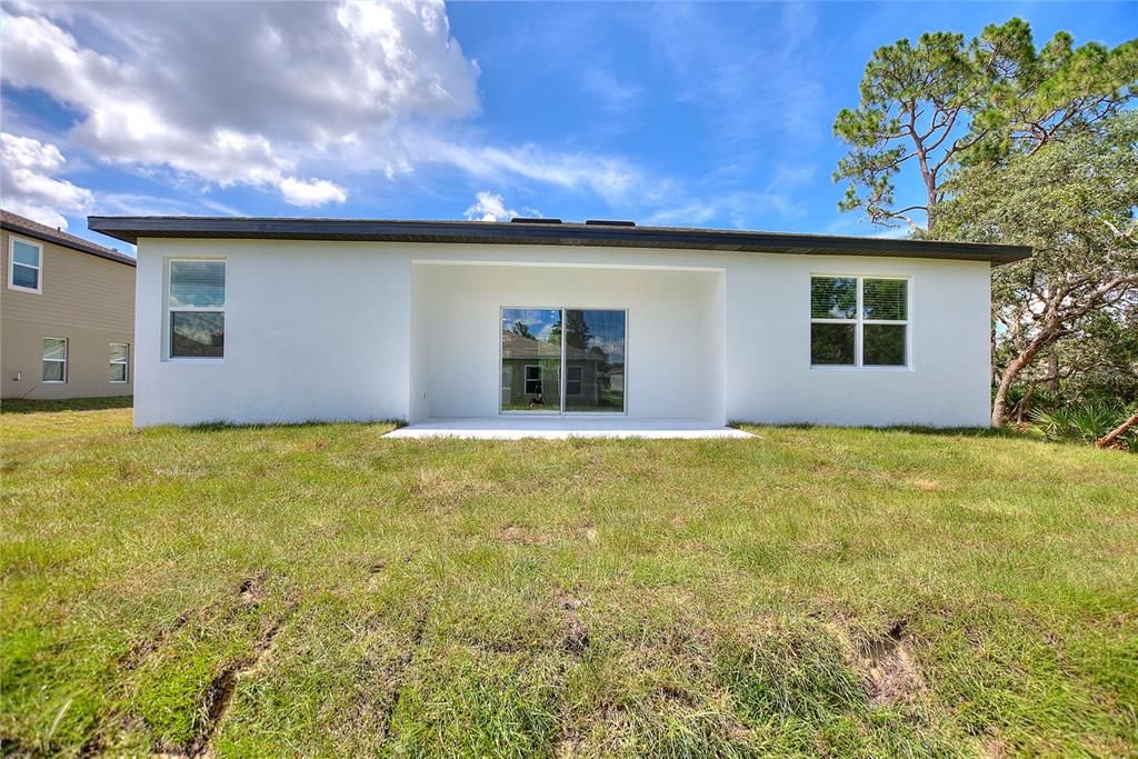 Recently Sold: $349,000 (4 beds, 2 baths, 1670 Square Feet)