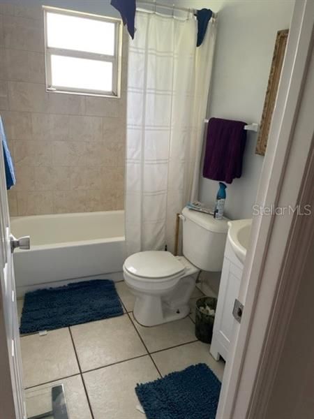 Recently Rented: $1,375 (3 beds, 1 baths, 1230 Square Feet)