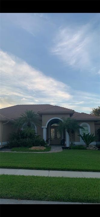 Recently Sold: $1,187,500 (3 beds, 2 baths, 2808 Square Feet)