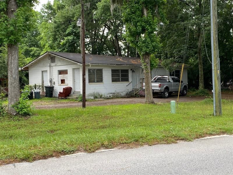 Recently Sold: $85,000 (3 beds, 2 baths, 1560 Square Feet)