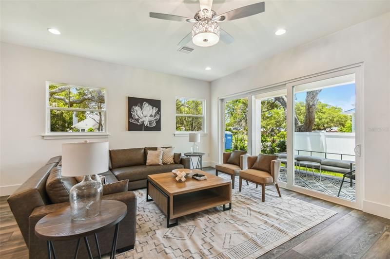 Recently Sold: $819,000 (4 beds, 3 baths, 2793 Square Feet)