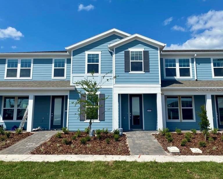 Недавно продано: $405,610 (4 спален, 3 ванн, 1861 Квадратных фут)