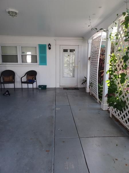Recently Sold: $425,000 (2 beds, 2 baths, 1314 Square Feet)