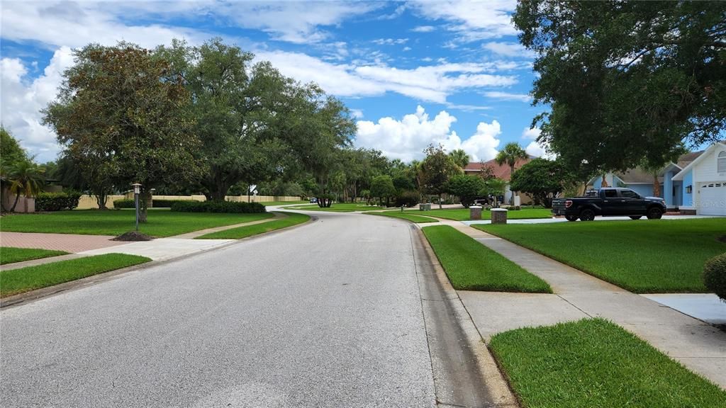 Active With Contract: $330,000 (3 beds, 3 baths, 2982 Square Feet)