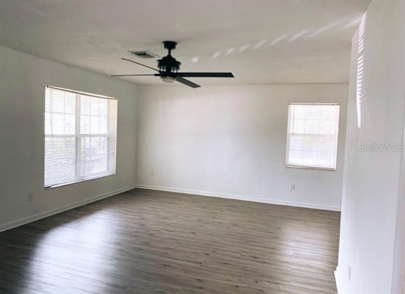 Recently Rented: $1,350 (2 beds, 1 baths, 1053 Square Feet)