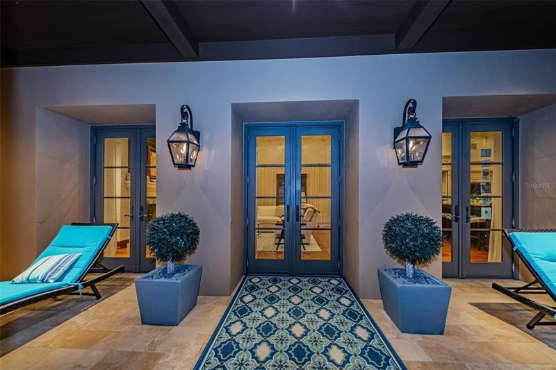 Recently Sold: $3,495,000 (5 beds, 5 baths, 6087 Square Feet)
