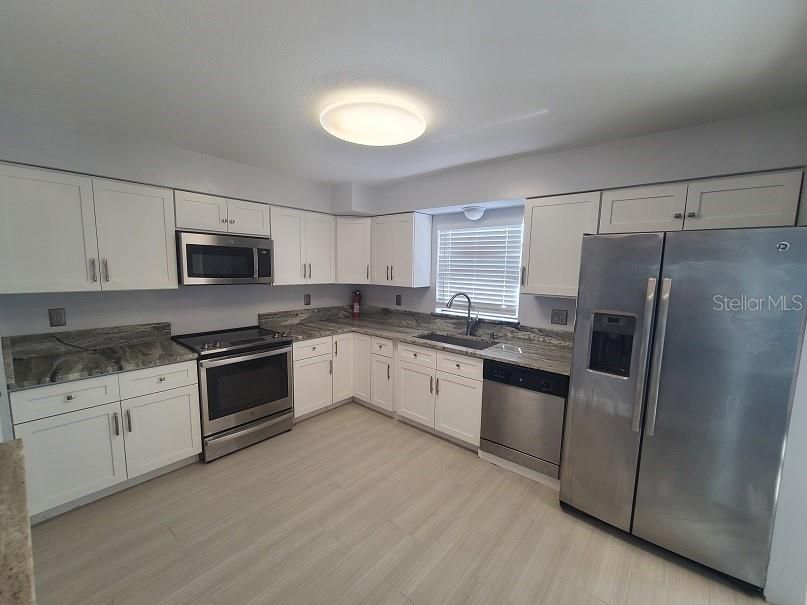 Recently Rented: $1,650 (2 beds, 2 baths, 1174 Square Feet)