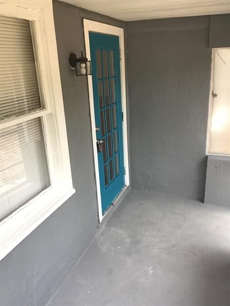 Recently Rented: $950 (2 beds, 1 baths, 696 Square Feet)