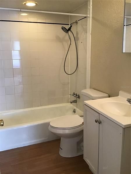 Недавно арендовано: $950 (2 спален, 1 ванн, 696 Квадратных фут)