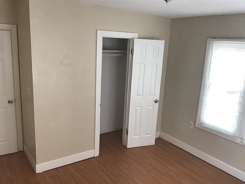 Recently Rented: $950 (2 beds, 1 baths, 696 Square Feet)