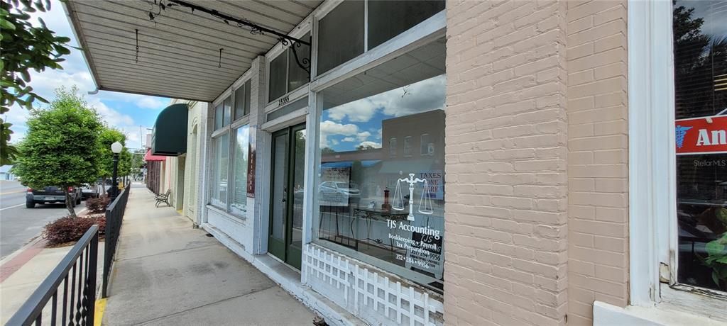 Recently Sold: $200,000 (0 beds, 0 baths, 1932 Square Feet)