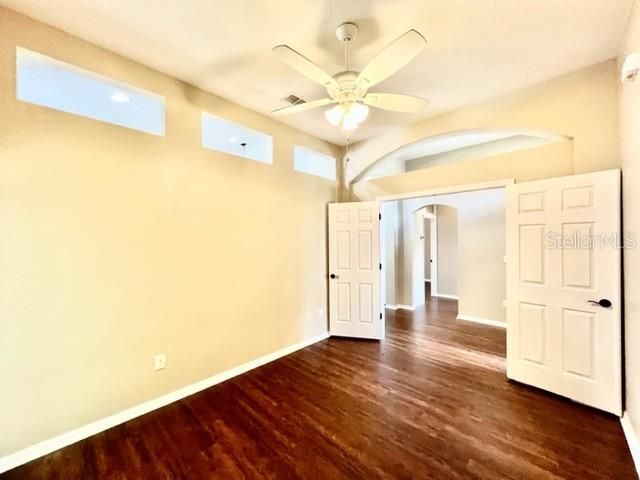 Recently Rented: $2,500 (3 beds, 2 baths, 1758 Square Feet)