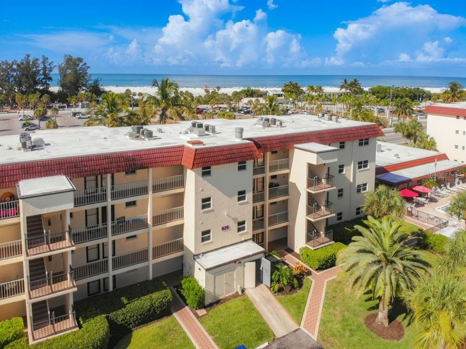 Recently Sold: $675,000 (2 beds, 1 baths, 753 Square Feet)