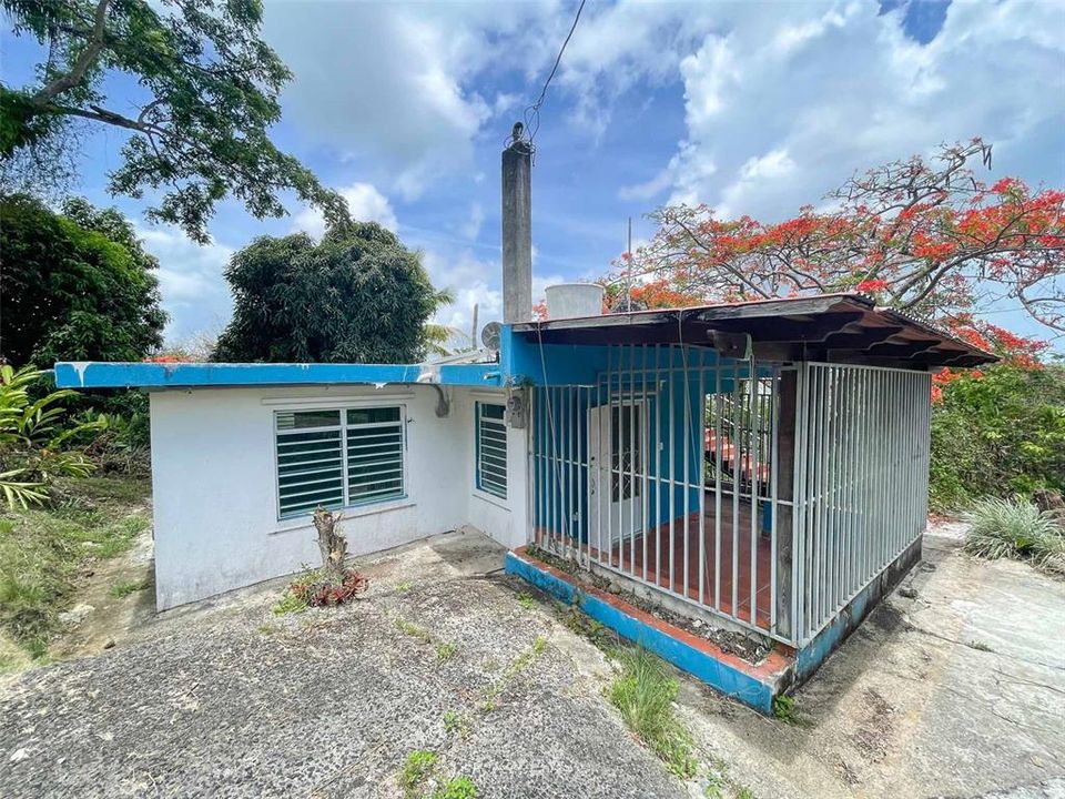 Vendido Recientemente: $88,000 (2 camas, 1 baños, 818 Pies cuadrados)