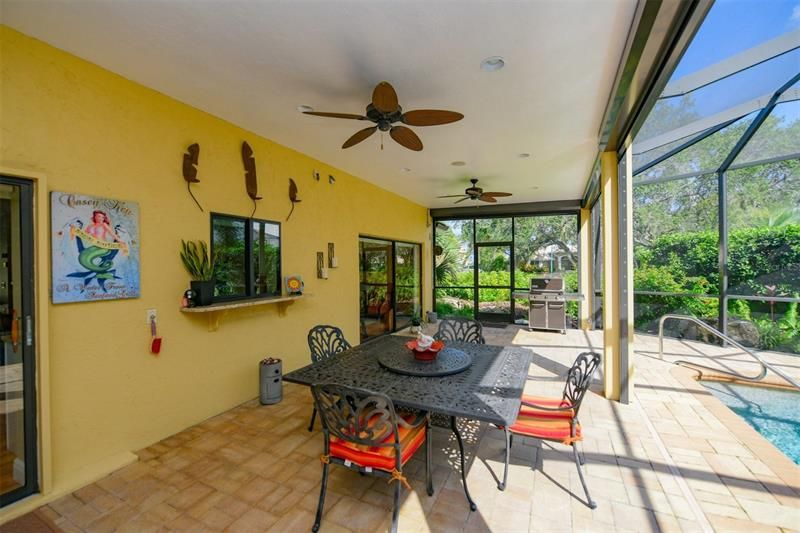 Recently Sold: $999,500 (3 beds, 2 baths, 2125 Square Feet)