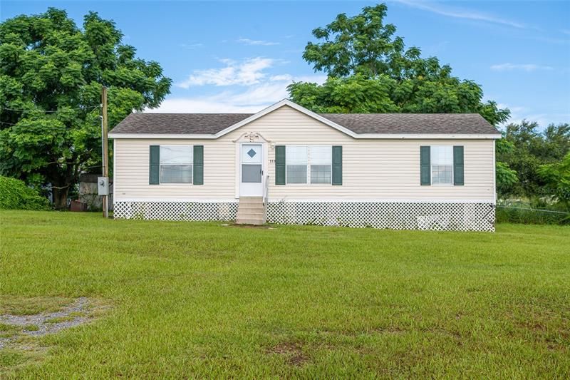 Recently Sold: $144,900 (3 beds, 2 baths, 1056 Square Feet)