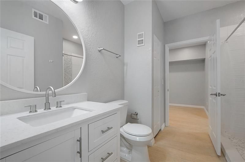 Недавно арендовано: $1,975 (2 спален, 2 ванн, 1209 Квадратных фут)