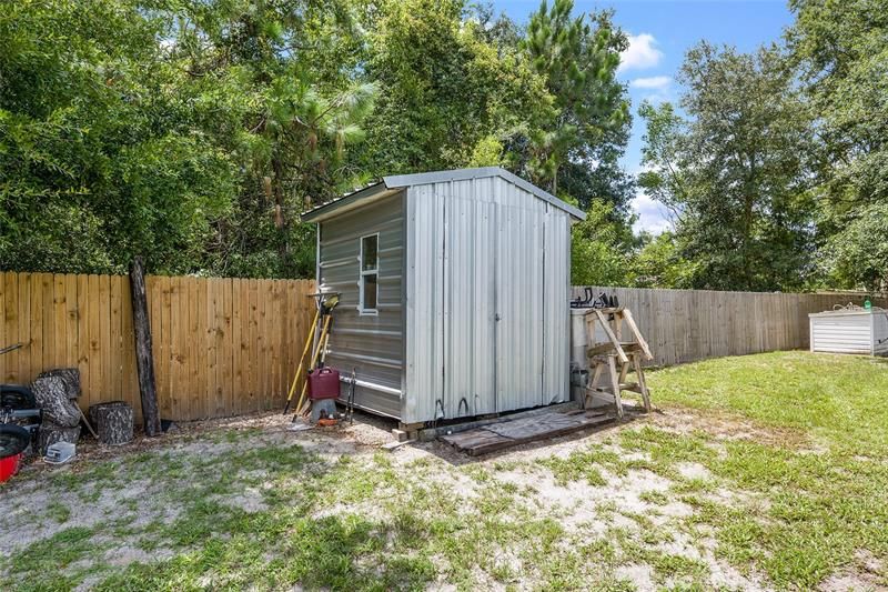 Recently Sold: $187,500 (3 beds, 2 baths, 1296 Square Feet)