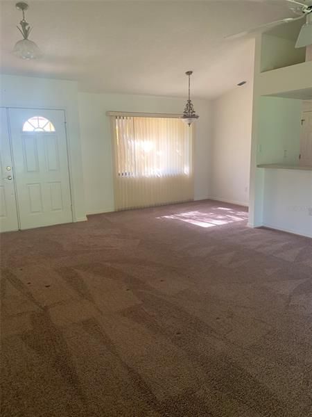 Recently Rented: $2,300 (3 beds, 2 baths, 1443 Square Feet)