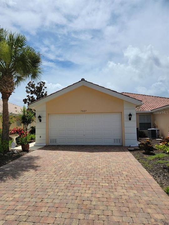 Vendido Recientemente: $575,000 (2 camas, 2 baños, 1534 Pies cuadrados)