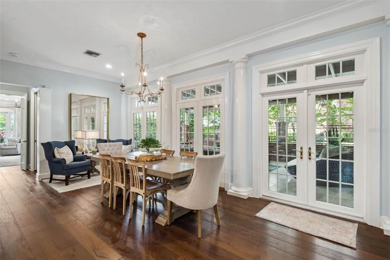 Recently Sold: $1,795,000 (5 beds, 4 baths, 5652 Square Feet)