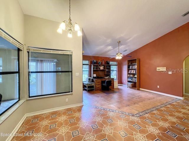 Breakfast Nook & Family Room