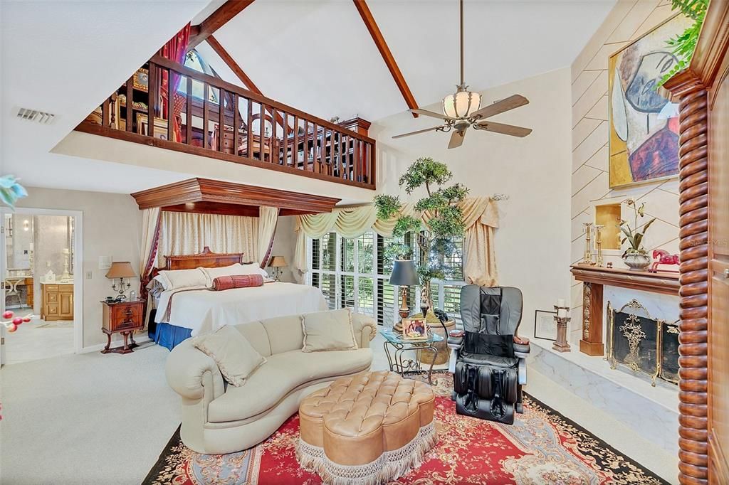 Recently Sold: $1,499,000 (2 beds, 2 baths, 4833 Square Feet)