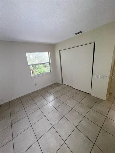 Recently Rented: $1,015 (2 beds, 1 baths, 900 Square Feet)
