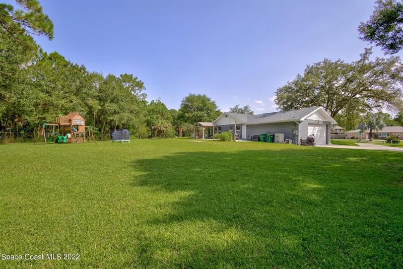 Recently Sold: $415,000 (3 beds, 2 baths, 1634 Square Feet)