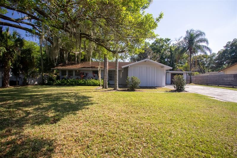 Recently Sold: $319,000 (3 beds, 1 baths, 1456 Square Feet)