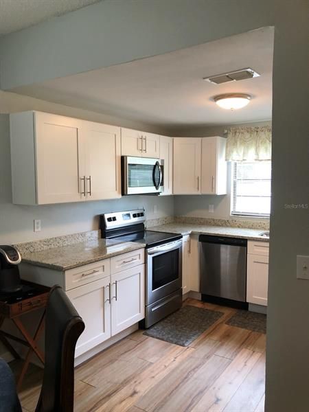 Recently Rented: $1,750 (2 beds, 2 baths, 1330 Square Feet)