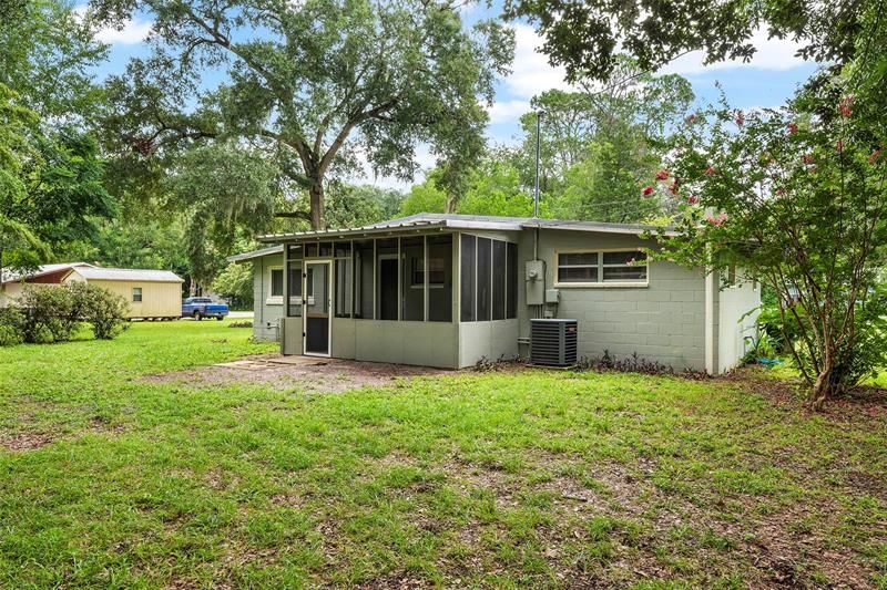 Recently Sold: $145,000 (2 beds, 1 baths, 820 Square Feet)
