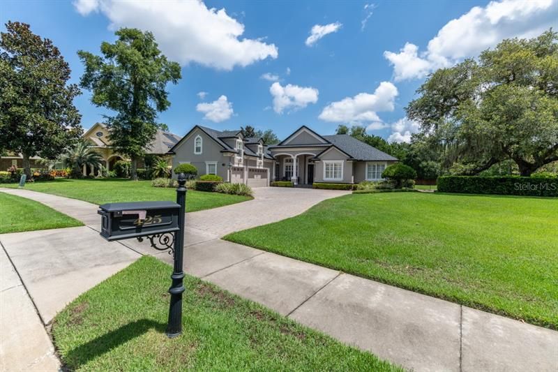 Recently Sold: $1,050,000 (5 beds, 4 baths, 3847 Square Feet)