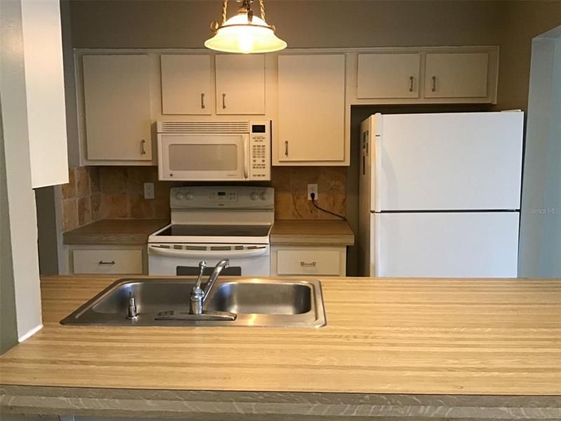 Recently Rented: $1,500 (2 beds, 2 baths, 1051 Square Feet)