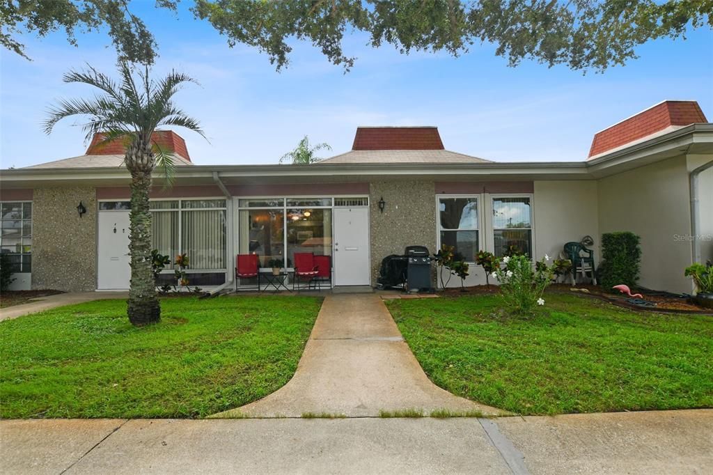 最近售出: $140,000 (2 贝兹, 1 浴室, 825 平方英尺)