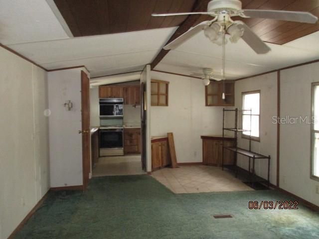 Recently Sold: $98,500 (2 beds, 2 baths, 924 Square Feet)