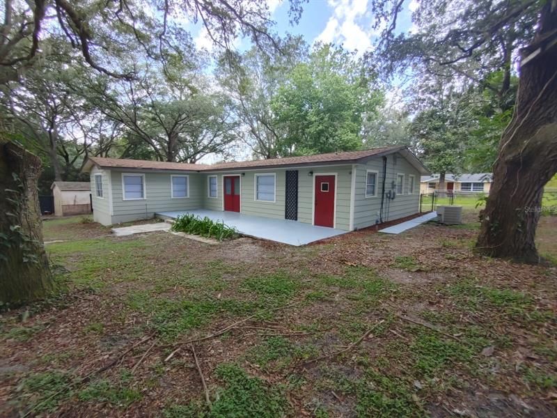 Recently Sold: $229,000 (3 beds, 2 baths, 1612 Square Feet)