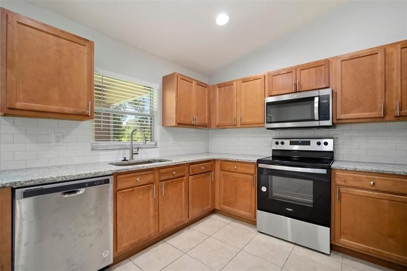 Recently Sold: $289,000 (3 beds, 2 baths, 1439 Square Feet)