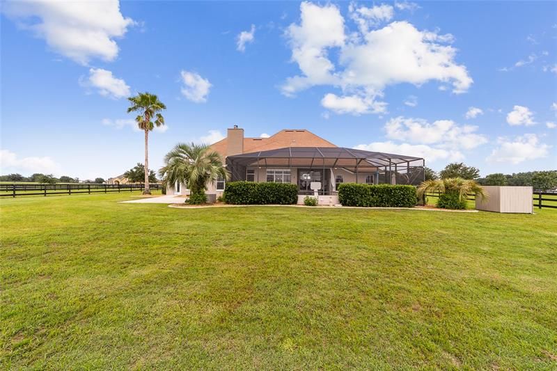 Recently Sold: $865,000 (4 beds, 3 baths, 3148 Square Feet)