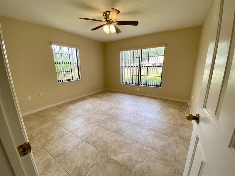 Guest bedroom 2