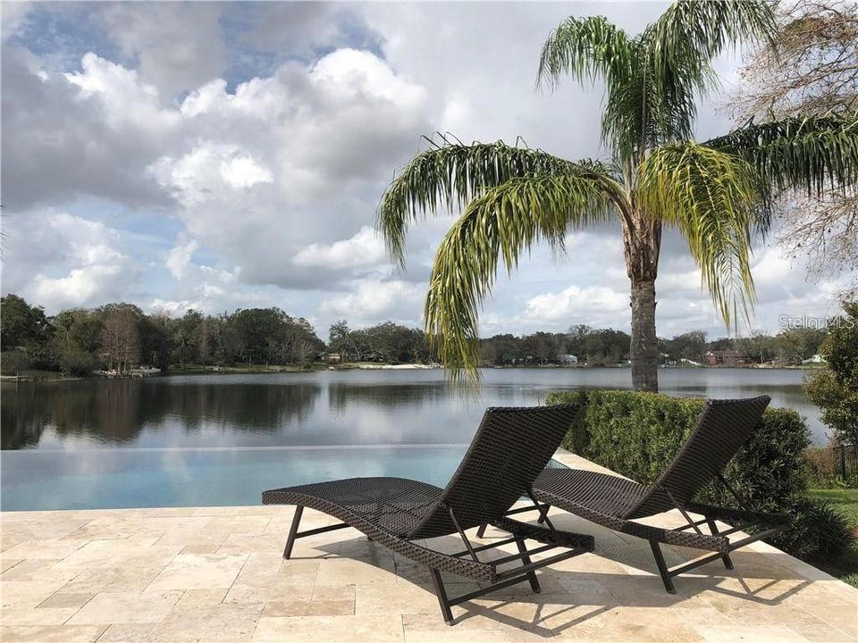 最近售出: $700,000 (3 贝兹, 2 浴室, 1845 平方英尺)