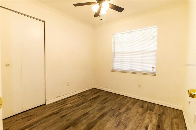 Active With Contract: $182,000 (4 beds, 2 baths, 1090 Square Feet)