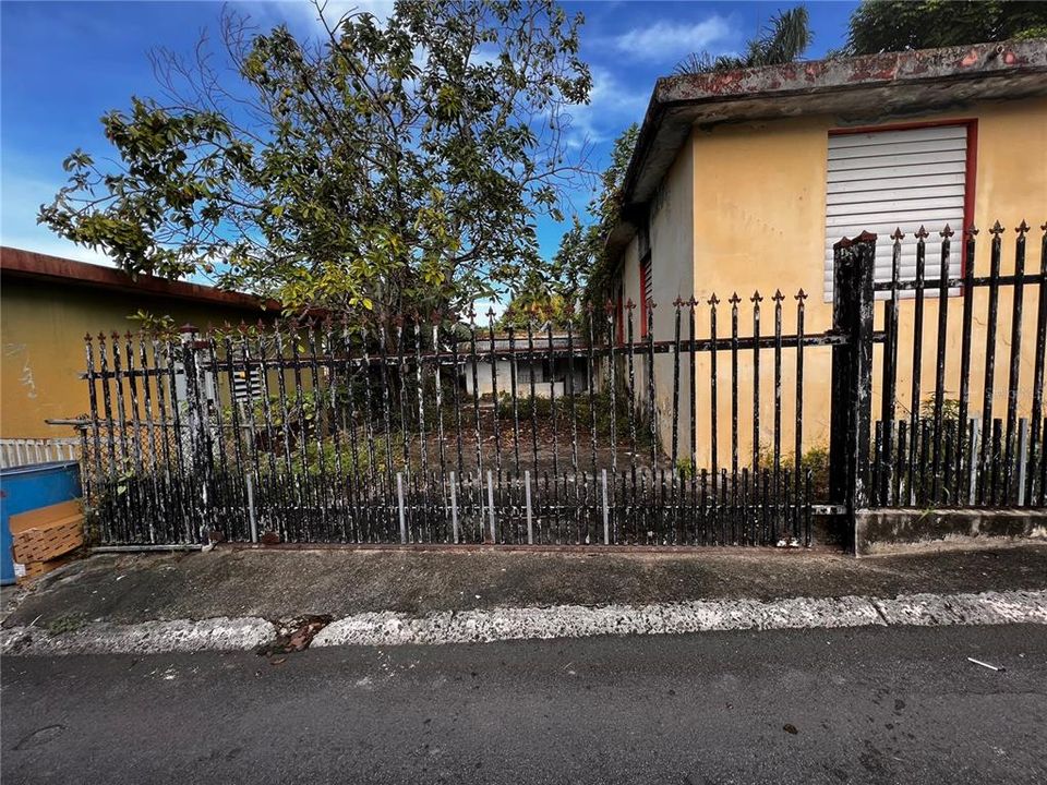 En Venta: $65,000 (5 camas, 2 baños, 3444 Pies cuadrados)